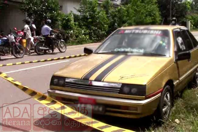 Two arrested while abducting woman in a car