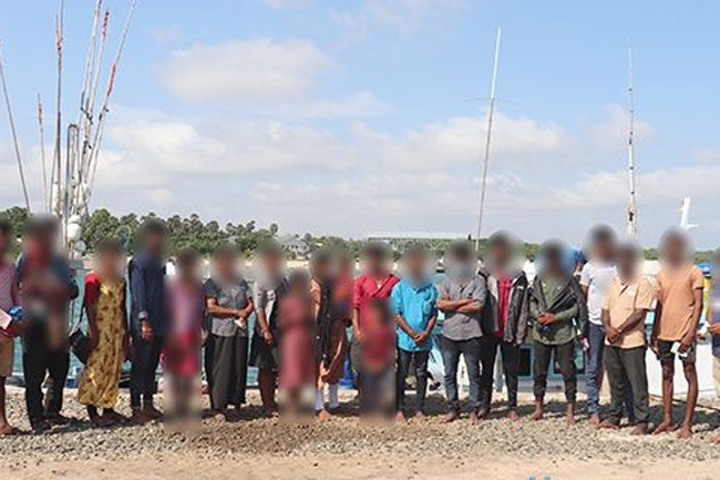 Navy nabs 26 more persons suspected to be on illegal migration attempt