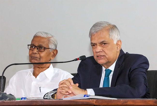 Commit to fulfill responsibility of publishing accurate information - President tells media secretaries