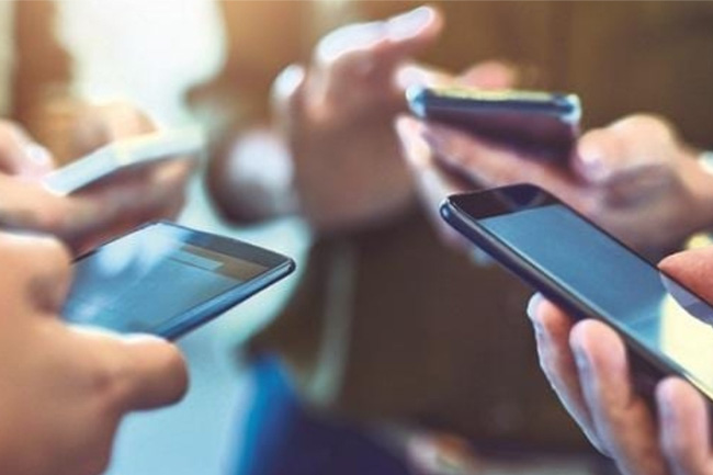 Govt urged to address hike in mobile phone and data charges