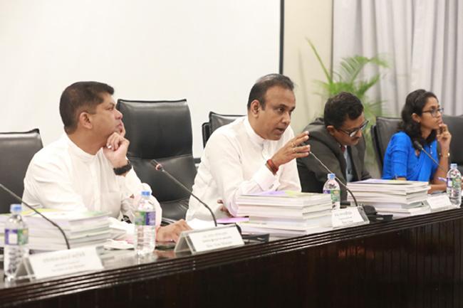 Govt to acquire underutilized lands owned by large-scale plantations