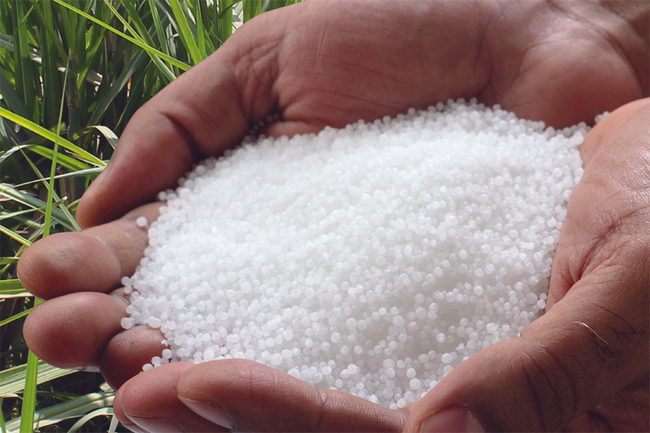 Vessel carrying 9,000MT of urea fertilizer reaches Colombo