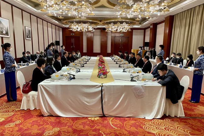 China holds positive talks with WB, IMF on aiding debt-stricken countries including SL