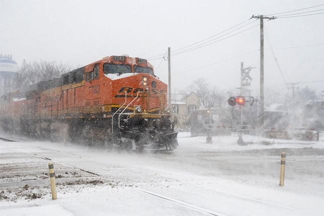 US winter storm: Icy blast hits 200 million Americans