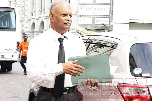 Shani Abeysekera’s vehicle shot at; CID to commence probe