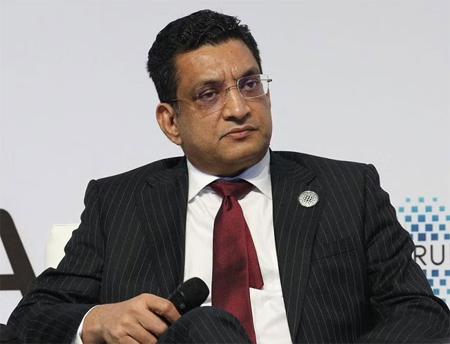 Foreign Minister Sabry urges Japan to invest in infrastructure and IT