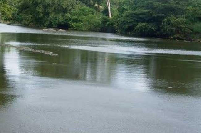 ‘Red’ flood warning issued for low-lying areas of Malwathu Oya