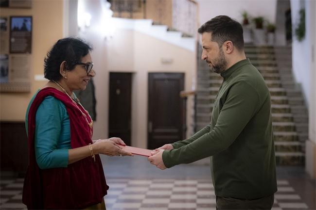 Zelenskyy calls for Sri Lanka’s active support in securing lasting peace in Ukraine