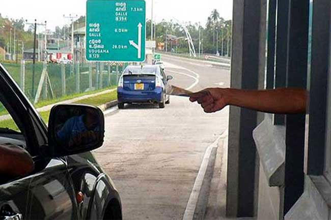Trial phase for card payments in expressways begins