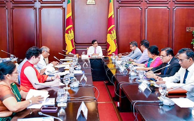Numerous new projects planned under ‘Clean Sri Lanka’ initiative reviewed