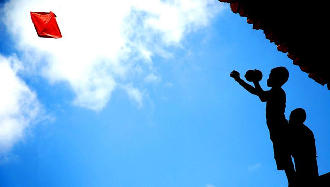 SLAF warns against kite flying near airports