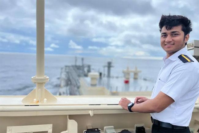 Sailor from India missing from merchant ship off Sri Lankan coast – report