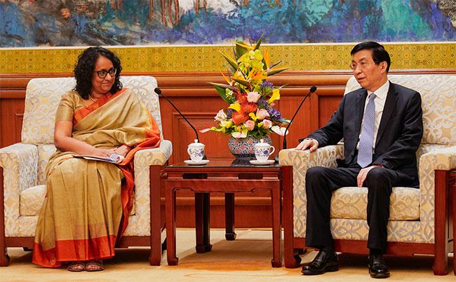 PM Harini meets China’s top political advisor in Beijing