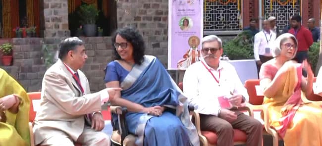 PM Harini Amarasuriya visits alma mater Hindu College in India