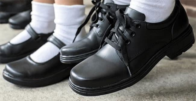 Govt to provide schoolchildren and Piriven students with vouchers to purchase shoes
