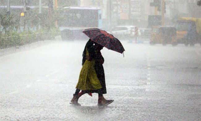 India evacuates tens of thousands as cyclone Montha gains strength