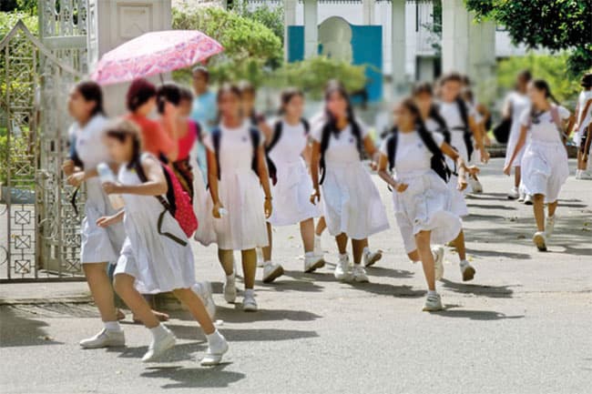 Unions give govt. deadline to reverse school hours extension decision
