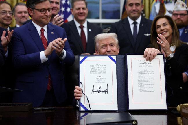 US President Trump signs govt funding bill, ending shutdown after a record 43-day disruption