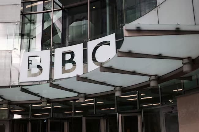 BBC ‘determined to fight’ Trump defamation claim