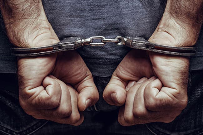 Court official remanded for soliciting bribe from female litigant