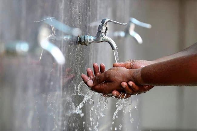 Water supply affected to several areas owing to submerged plants