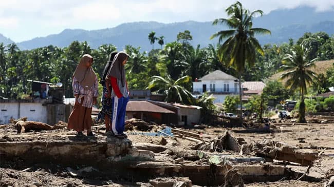 Death toll in Indonesia floods passes 600