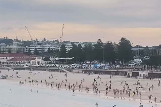 Gunshots heard in Sydney’s Bondi Beach as police urge people to stay away