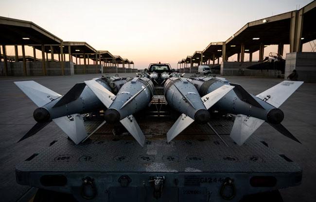 US carries out large-scale retaliatory strikes against ISIS in Syria