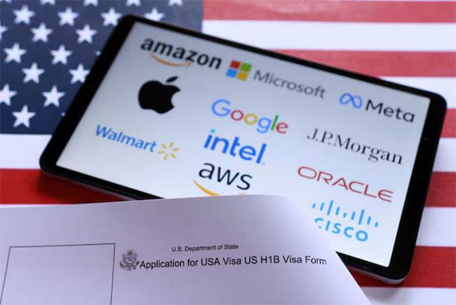 US judge rejects business group’s challenge to Trump’s $100,000 H-1B visa fee