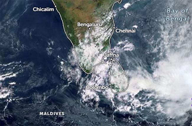 Low-pressure area likely to intensify into depression during next 12 hours