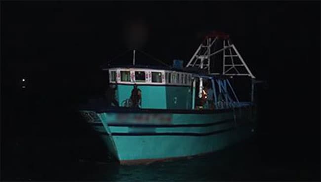 10 Tamil Nadu fishermen arrested for poaching in Sri Lankan waters