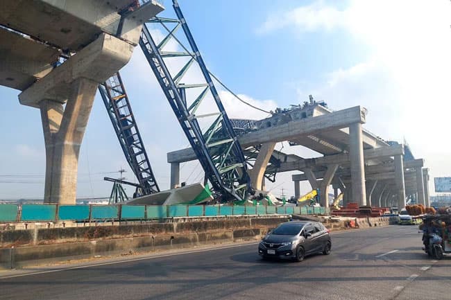 Another crane collapses in Thailand killing 2 people, police say