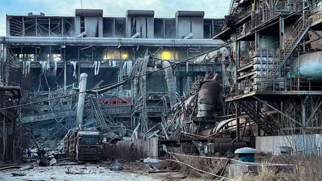 Factory explosion in China kills two, injures 84