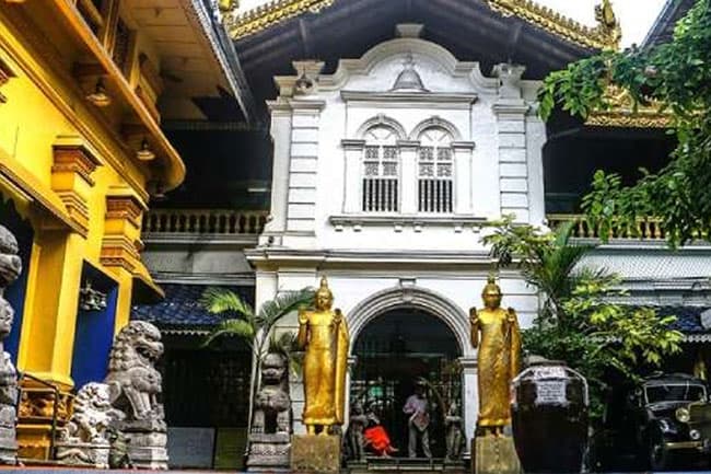 Special exposition of sacred corporeal relics of Lord Buddha at Gangaramaya Temple