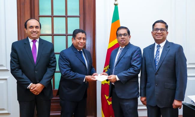 CSE donates Rs. 25 million to ‘Rebuilding Sri Lanka’ Fund