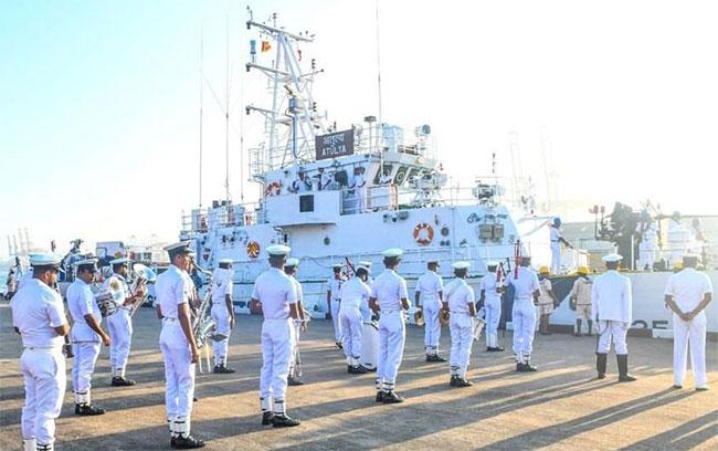Two Indian Coast Guard ships arrives in Colombo for official visit