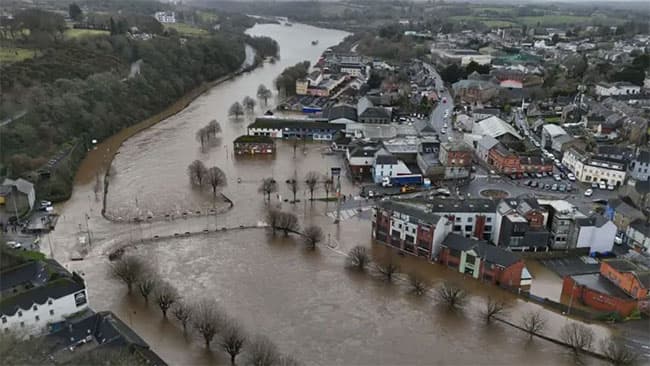 Storm Chandra brings heavy rain, flooding and travel disruption to UK
