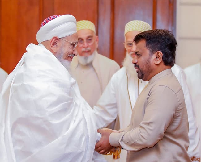Leader of Bohra Community commends Govt.’s programme during meeting with President
