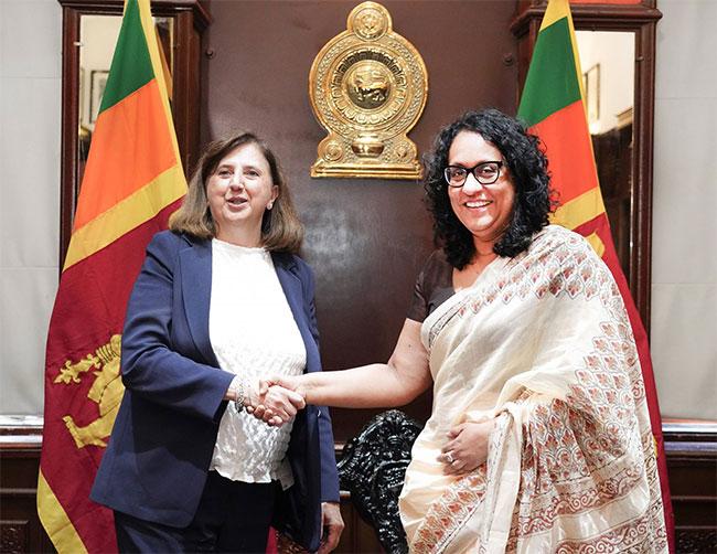 PM-EU delegation discuss ways to expand economic cooperation, trade and investment