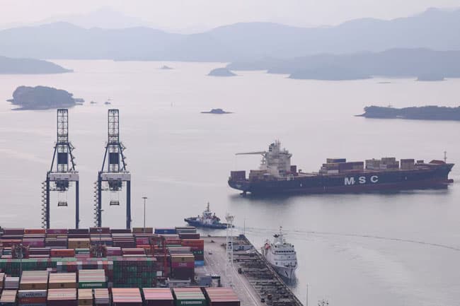 China to implement zero tariffs on imports from 53 African countries
