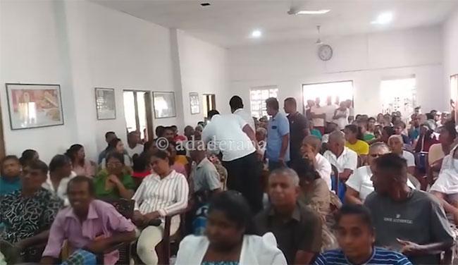 Tense situation erupts at Opposition Leader’s meeting in Sooriyawewa