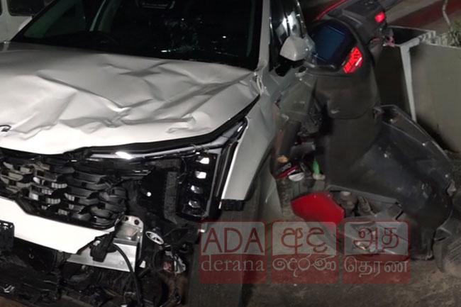 One dead, another injured in motorcycle–car collision in Kalutara