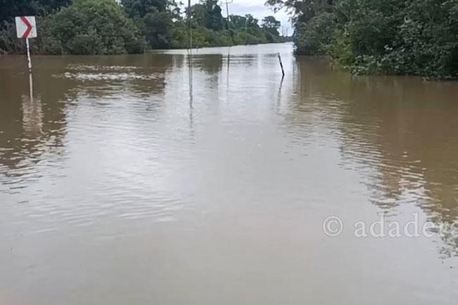 Vehicular movement remains suspended on Somawathiya–Sungavila road