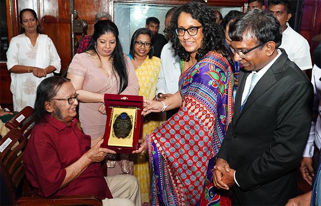 Victor Rathnayake a priceless treasure to our nation: PM Harini