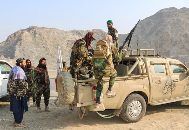 Afghan Taliban open to talks after Pakistan bombs Kabul, Kandahar