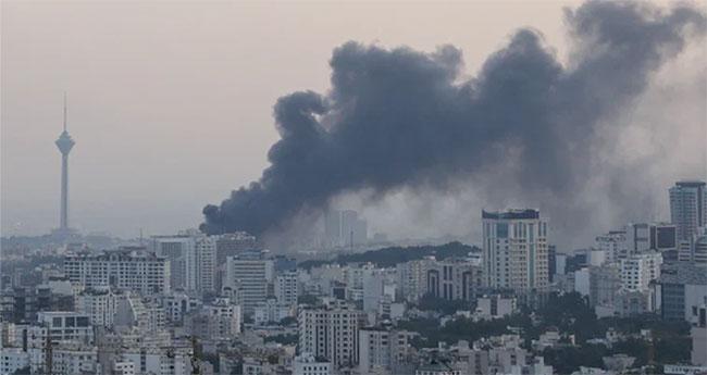 Iran launches new wave of strikes against Israel, US bases in Middle East