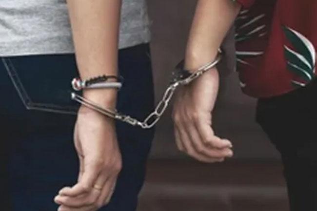Two women arrested with heroin and ‘Ice’ in Weliweriya