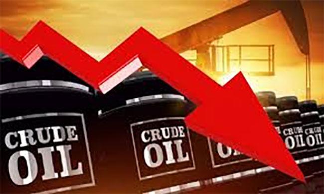 Oil prices drop more than 5% as Donald Trump talks up Iran peace negotiations