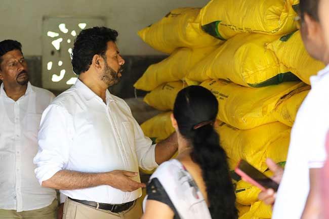 No fertilizer shortage: Govt. confirms surplus stocks