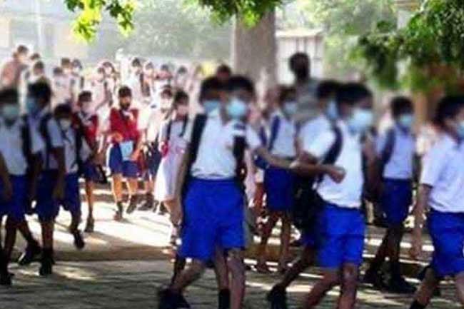 Schools closed in Deniyaya following flu outbreak to reopen tomorrow